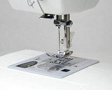 Швейная машина AURORA 725