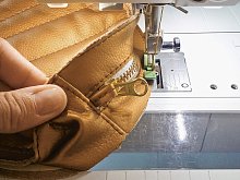 Лапка №54 для молнии тефлоновая Bernina оптом