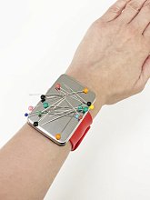 Игольница магнитная на руку оптом