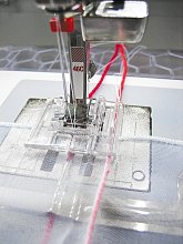 Лапка №46C для защипов и декоративных строчек Bernina оптом