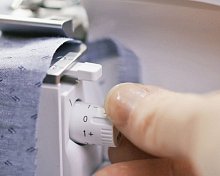 Коверлок BERNINA L890